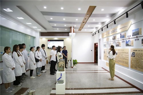 哈藥六廠與黑龍江中醫(yī)藥大學藥學院共建藥學實習就業(yè)基地，助力中醫(yī)藥人才培養(yǎng)